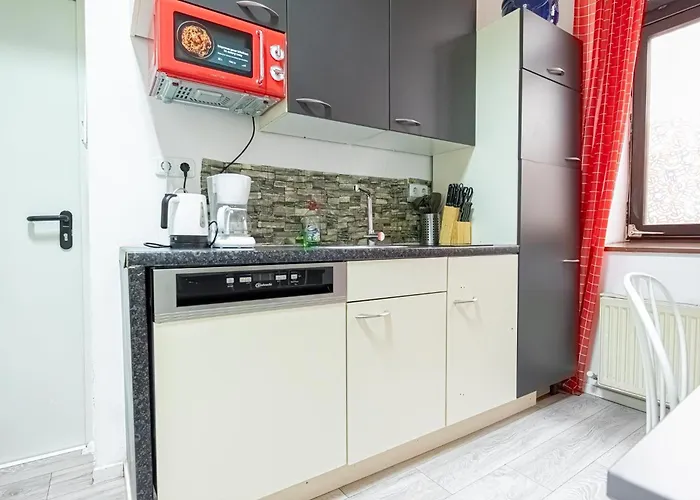 Apartment Bright 1br Apt, Prime Location & Wifi